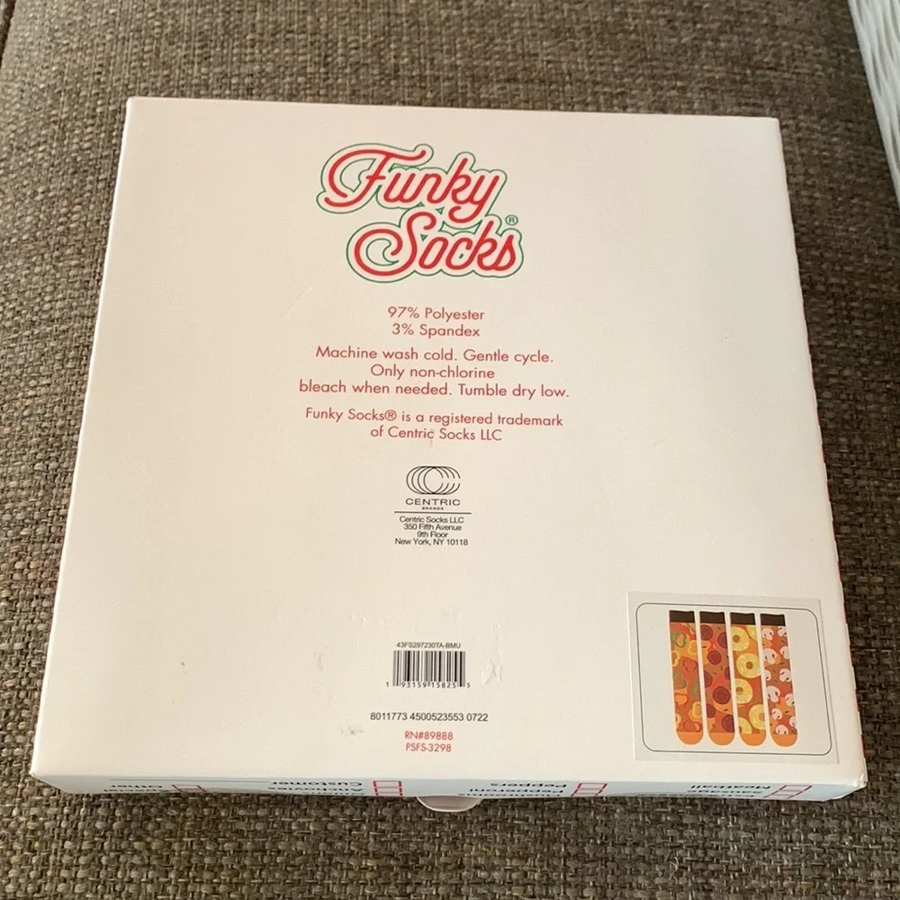 BNWT Funky Socks 4Pack of Socks in Pizza Box